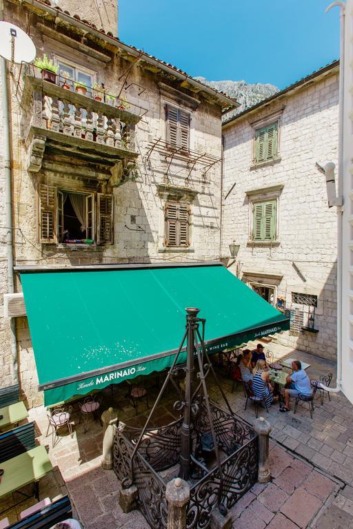 Old Town Museum Square Apartment Kotor Bagian luar foto
